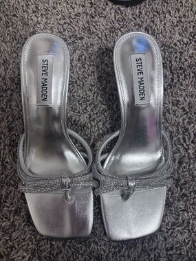 Steve Madden Silver Metallic Braided Strap Slip-On Mules